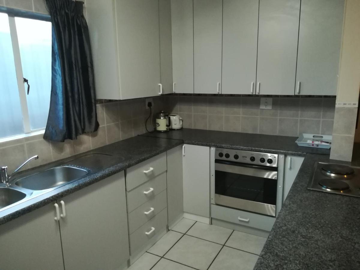 Villa Harties Lake Garden House 24 Sleeper Hartbeespoort Dam Extérieur photo