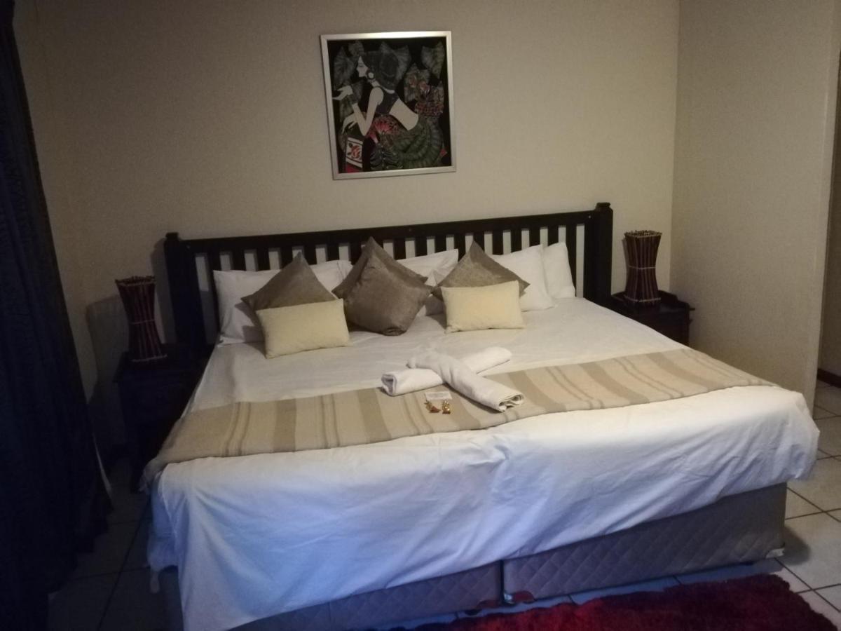 Villa Harties Lake Garden House 24 Sleeper Hartbeespoort Dam Extérieur photo