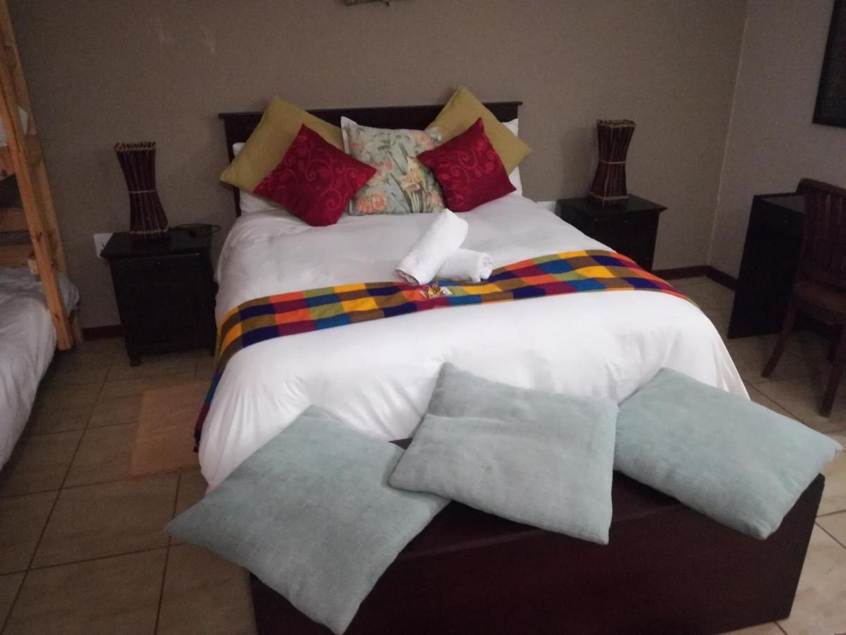 Villa Harties Lake Garden House 24 Sleeper Hartbeespoort Dam Extérieur photo